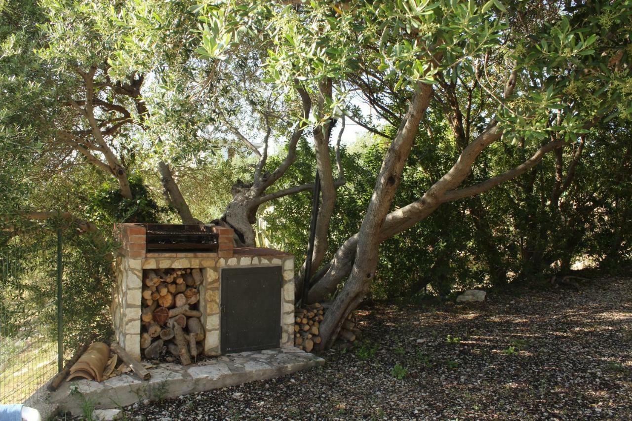 Rustici L'Antico Torchio Villa Castellammare del Golfo Buitenkant foto