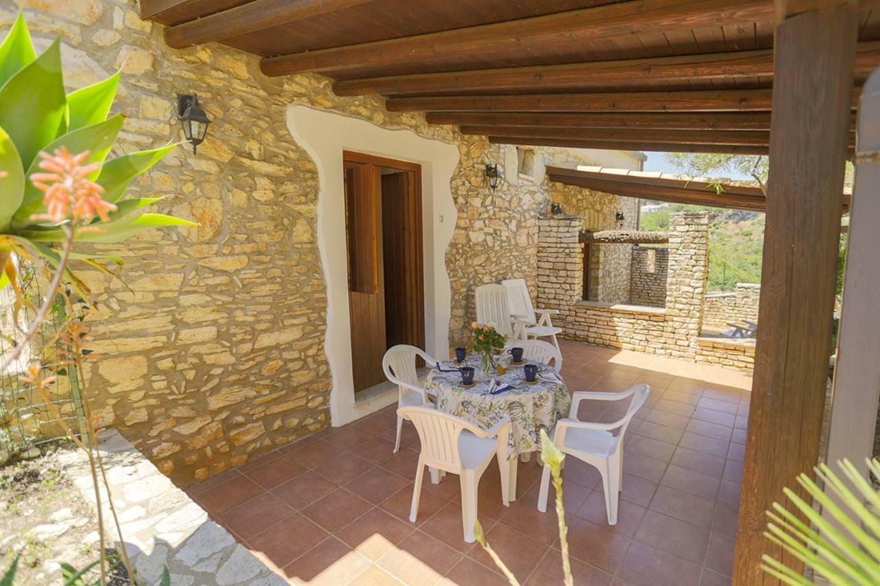 Rustici L'Antico Torchio Villa Castellammare del Golfo Buitenkant foto